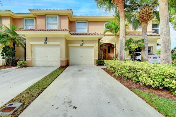 Seminole Lakes, 225 River Bluff Ln, Royal Palm Beach, Florida 33411, image 2