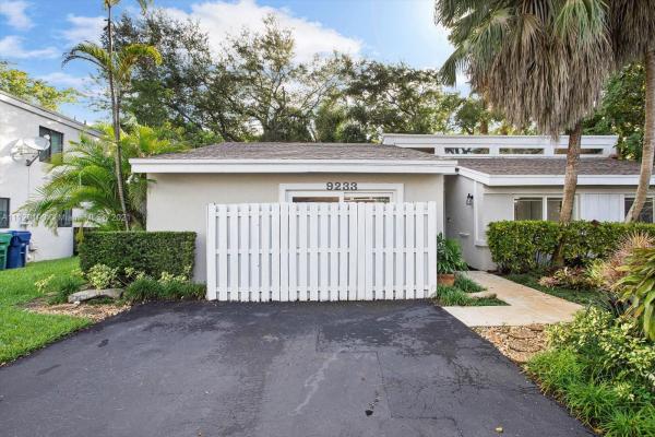 Pepperwood, 9233 SW 78th Pl, Kendall, Florida 33156, image 2