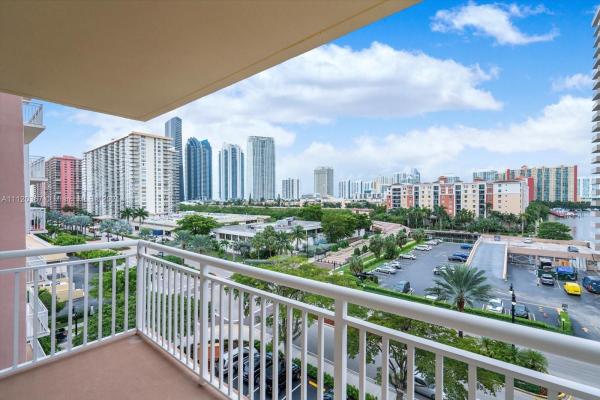 Winston Towers 200, 251 174th St #615, Sunny Isles Beach, Florida 33160, image 2