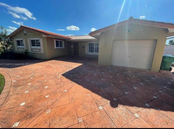 Kendale Lakes No HOA, 14124 SW 77th St, Kendale Lakes, Florida 33183, image 2