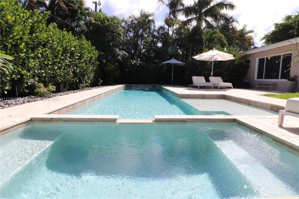 Middle River Estates, 2840 NE 18th Ave, Wilton Manors, Florida 33306, image 2