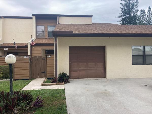 Timberline Lakes, 3579 Collinwood Ln, West Palm Beach, Florida 33406, image 2