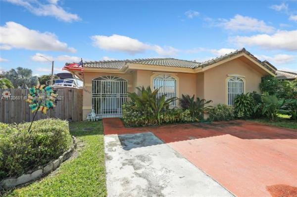 Southwind Point, 14612 SW 168th Ter, Richmond West, Florida 33177, image 2