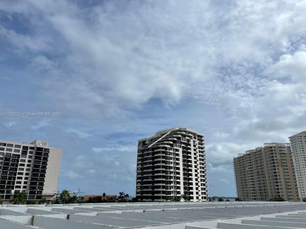 Courvoisier Courts, 701 Brickell Key Blvd #610, Miami, Florida 33131, image 2