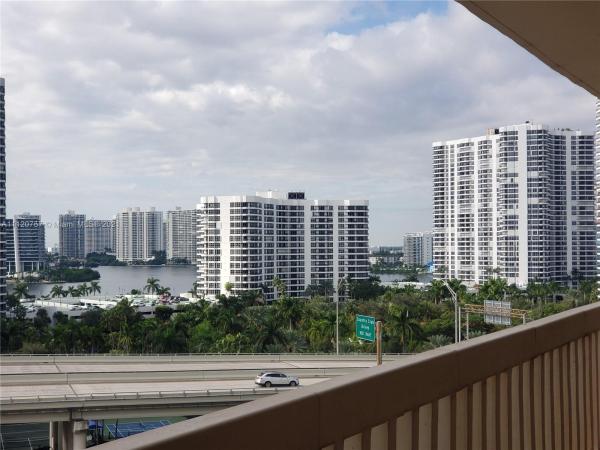 Turnberry Towers, 19355 Turnberry Way #9F, Aventura, Florida 33180, image 2