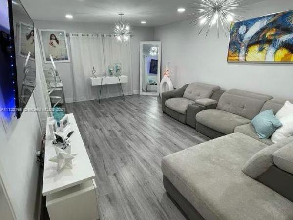 Camelot, 14210 SW 94th Cir Ln #104-35, The Hammocks, Florida 33186, image 1