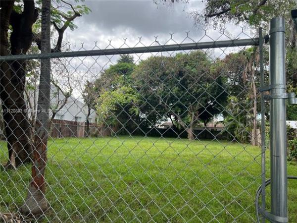 Westmoreland, 1016 SW 13th Ct, Miami, Florida 33135, image 2