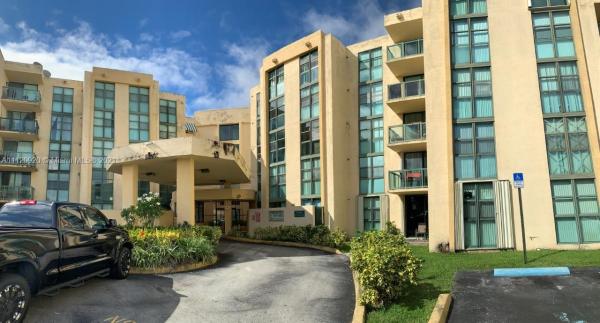International Towers, 2055 SW 122nd Ave #125, Tamiami, Florida 33175, image 2