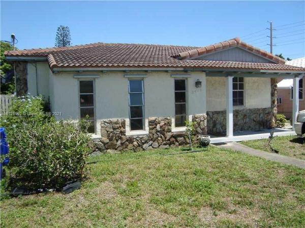 Dixie Gardens, 2415 Johnson St, Hollywood, Florida 33020, image 2