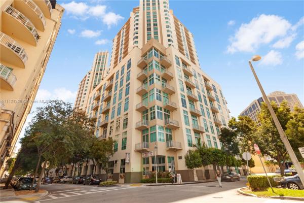 Metropolis At Dadeland, 9066 SW 73rd Ct #1806, Kendall, Florida 33156, image 2