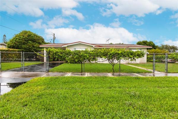 Leisure City Residential, 14433 SW 285th Ter, Leisure City, Florida 33033, image 2