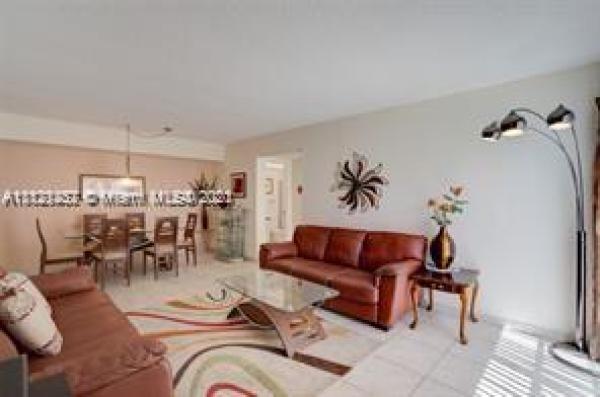 Avila North, 200 177th Dr #308, Sunny Isles Beach, Florida 33160, image 2