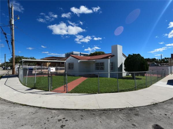 Grosse Pointe Highlands, 2790 NW 3rd St, Miami, Florida 33125, image 2