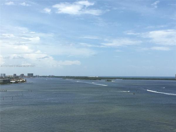 Marina Grande Club & Residences, 2650 Lake Shore Dr #1702, Riviera Beach, Florida 33404, image 2
