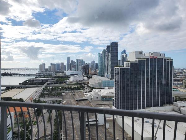 Opera Tower, 1750 N Bayshore Dr #2712, Miami, Florida 33132, image 2