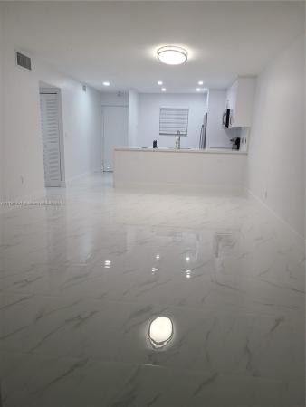 Village Of Kings Creek, 7703 Camino Real #A-308, Glenvar Heights, Florida 33143, image 2