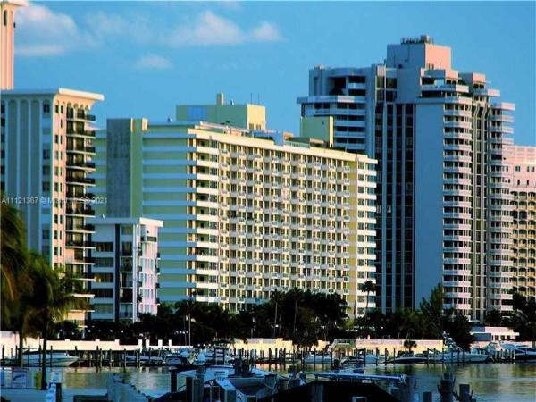 5600 Collins, 5600 Collins Ave #8R, Miami Beach, Florida 33140, image 2