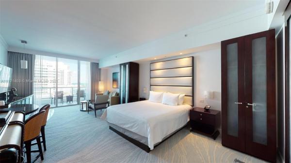 Sorrento Tower, 4391 Collins Ave #702, Miami Beach, Florida 33140, image 1