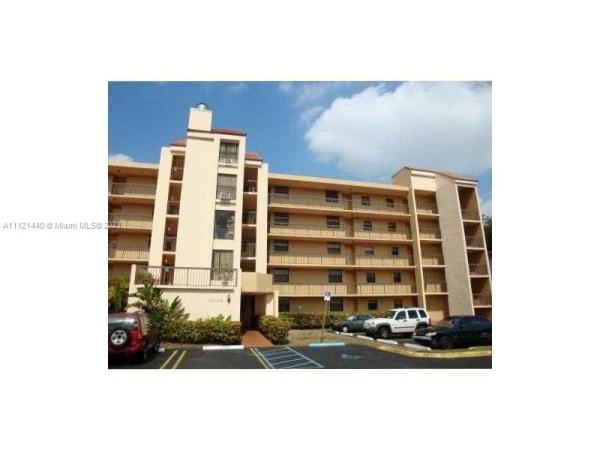 Las Brisas Village, 10145 NW 9th St Cir #104, Fountainebleau, Florida 33172, image 2