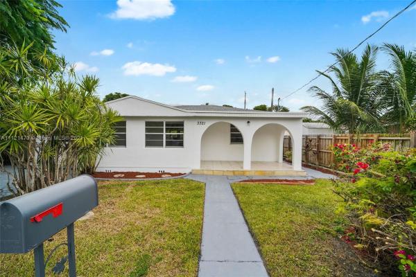 Grapeland Heights, 3321 NW 19th St, Miami, Florida 33125, image 2