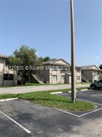 Rozland, 15354 SW 72nd St #31-22, Kendall West, Florida 33193, image 2
