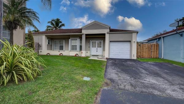 Catalina West, 22286 SW 99th Pl, Cutler Bay, Florida 33190, image 2