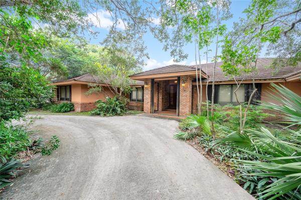 8495 SW 116th St, Kendall, Florida 33156, image 2