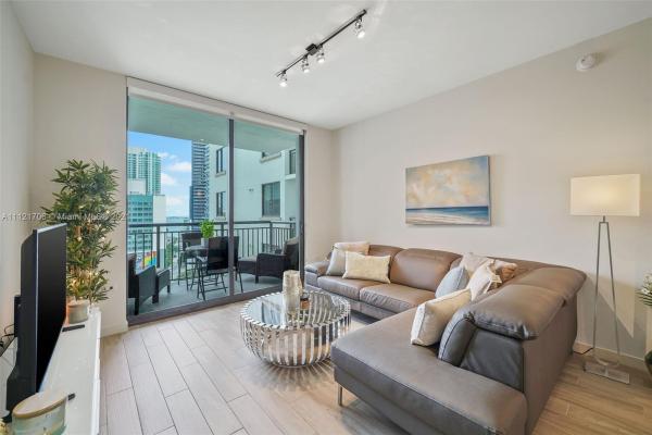 Nine At Mary Brickell Village, 999 SW 1st Ave #1807, Miami, Florida 33130, image 2