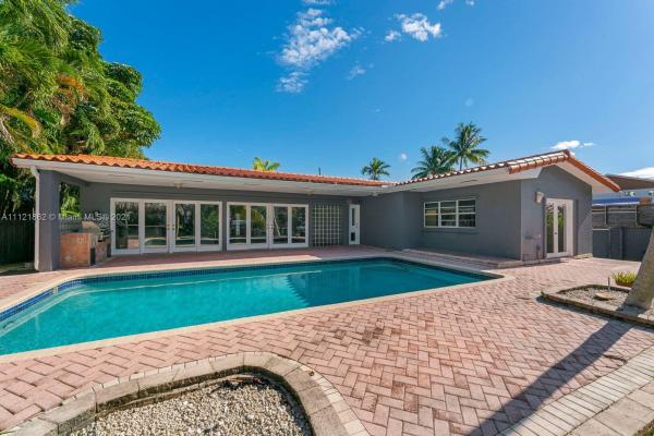 Sans Souci Estates, 2050 NE 120th Rd, North Miami, Florida 33181, image 2