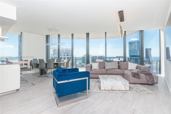 Brickell Flatiron, 1000 Brickell #4901, Miami, Florida 33130, image 2