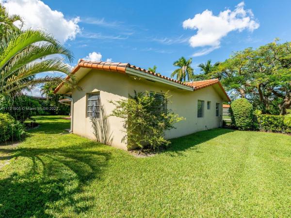 9400 SW 14th St, Westchester, Florida 33174, image 2