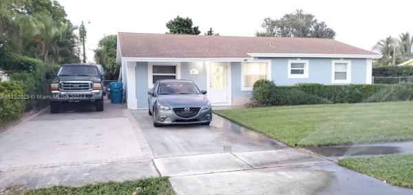 Rolling Green Ridge, 171 NE 18th Ave, Boynton Beach, Florida 33435, image 2