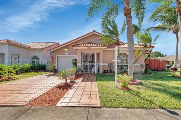 Bird Lakes South, 14242 SW 54th St, Kendale Lakes, Florida 33175, image 2