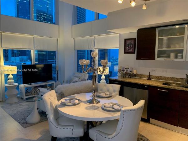 Brickell On The River South Tower, 41 SE 5th St #1601, Miami, Florida 33131, image 2