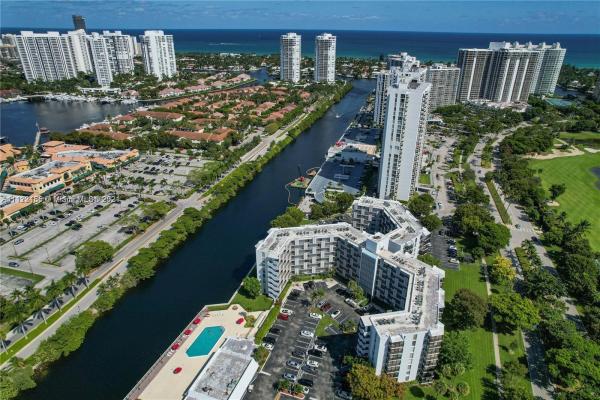 Ensenada, 3475 N Country Club Dr #109, Aventura, Florida 33180, image 2