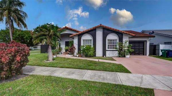 Mayte, 15187 SW 172nd Ter, Richmond West, Florida 33187, image 2