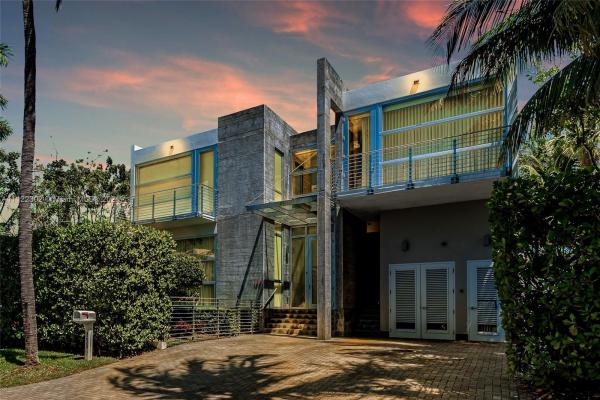 Tropical Isle Homes, 155 Hampton Ln, Key Biscayne, Florida 33149, image 2