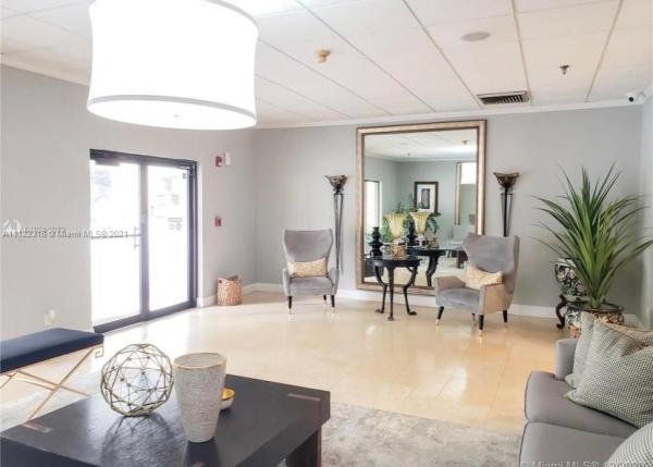 Coral Gables Tower, 66 Valencia Ave #PH1, Coral Gables, Florida 33134, image 2