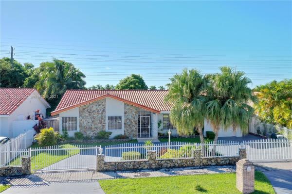 Tamiami Lakes, 2040 SW 135th Ave, Tamiami, Florida 33175, image 2