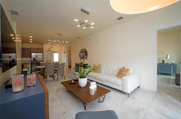 Urbana At Downtown Doral, 4740 NW 84th Ct #31, Doral, Florida 33166, image 2