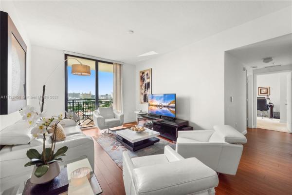 Puerta De Palmas, 888 S Douglas Rd #1104, Coral Gables, Florida 33134, image 2