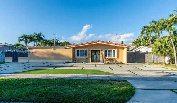 Darlington Manor, 9231 SW 59th St, Sunset, Florida 33173, image 2