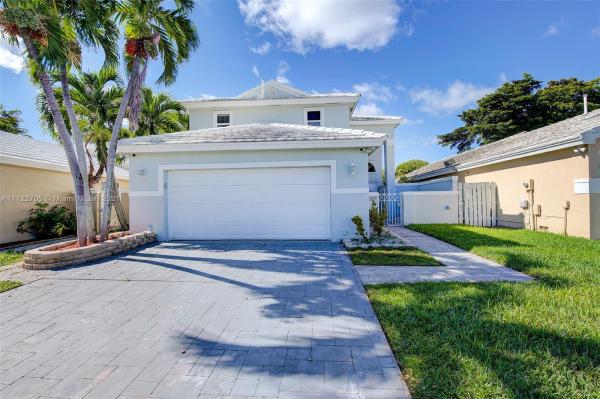 Meadow Homes, 4932 SW 154th Pl, Kendall West, Florida 33185, image 1