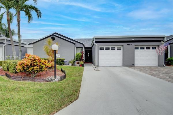 Laurel Club, 4469 Corniche Cir #18, West Palm Beach, Florida 33417, image 1