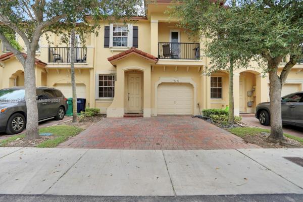 Tuscany Villas West, 13251 SW 130th Ave, Three Lakes, Florida 33186, image 2