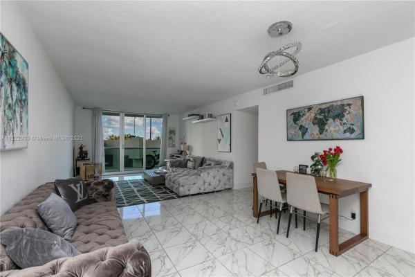 The Tides On Hollywood Beach, 3901 S Ocean Dr #3Y, Hollywood, Florida 33019, image 2