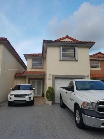 University Park No HOA, 881 SW 104th Ct, University Park, Florida 33174, image 1