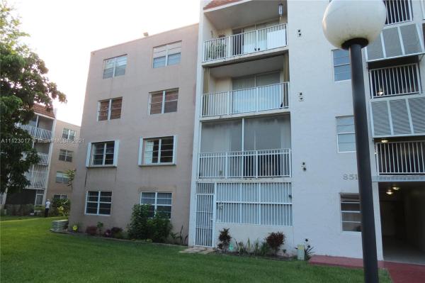 Summit Chase, 8511 NW 8th St #211, Fountainebleau, Florida 33126, image 2