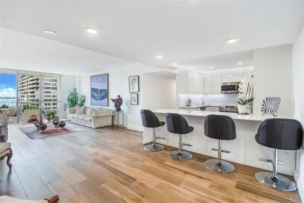 11111 Biscayne Blvd #7C, Unincorporated Dade County, Florida 33181, image 2