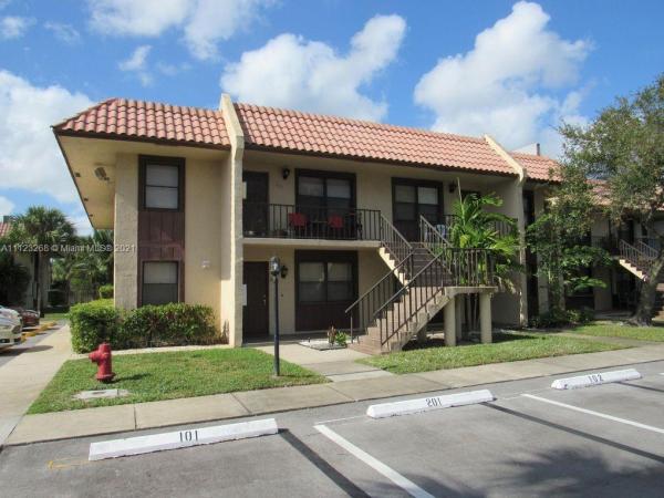 Forest Hill Villas Garden, 5975 Forest Hill Blvd #204, West Palm Beach, Florida 33415, image 1